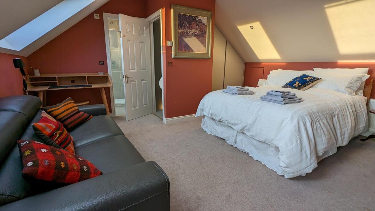 Elegant Relaxed Studio Bed & Breakfast Maynooth Exterior photo