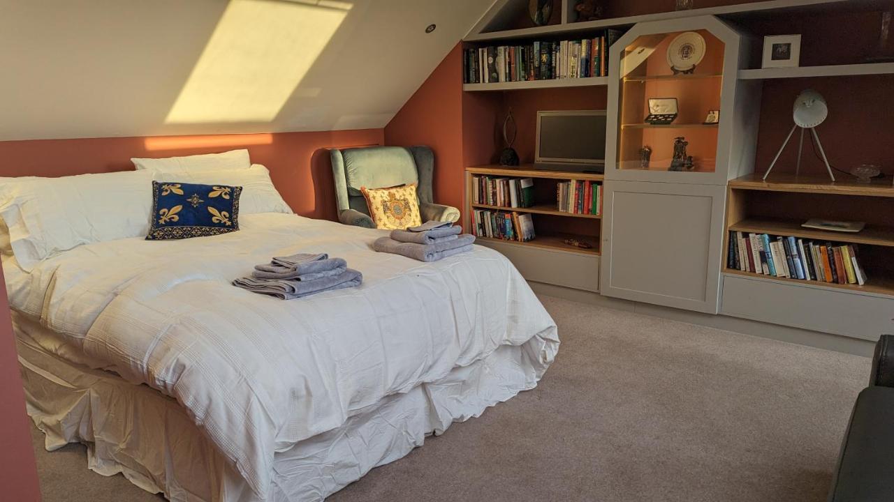 Elegant Relaxed Studio Bed & Breakfast Maynooth Exterior photo